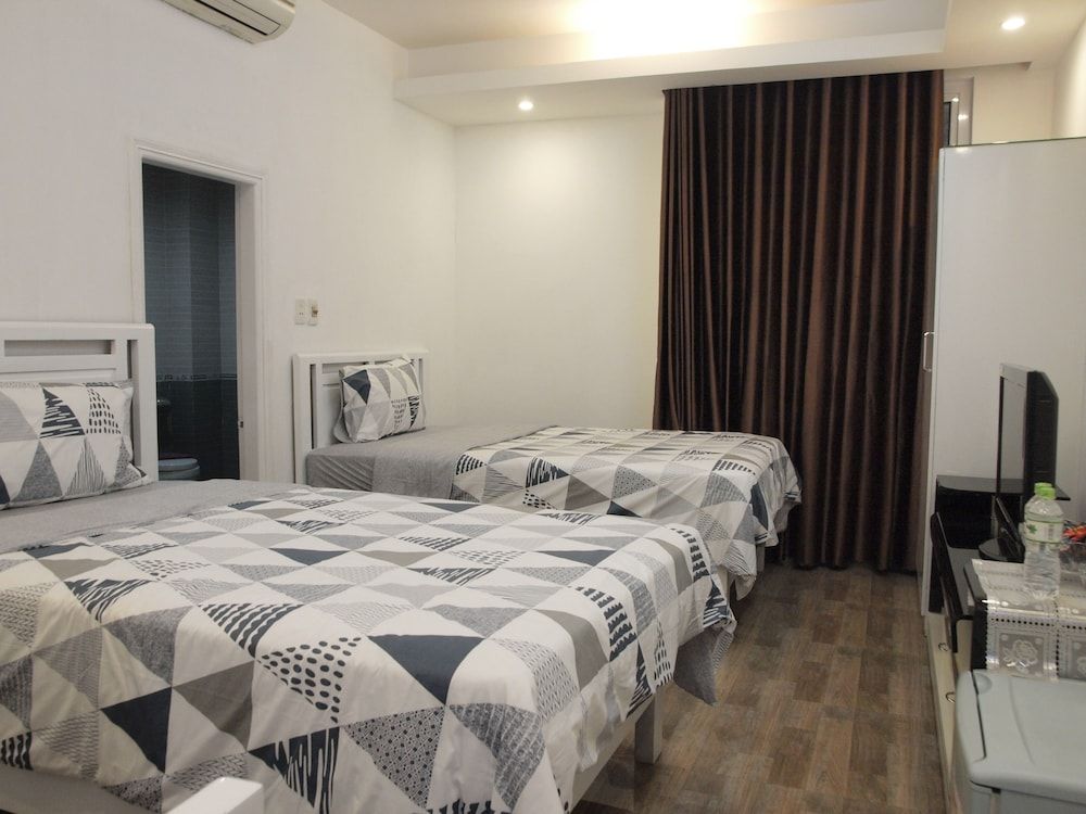 undefined Glory Inn 4