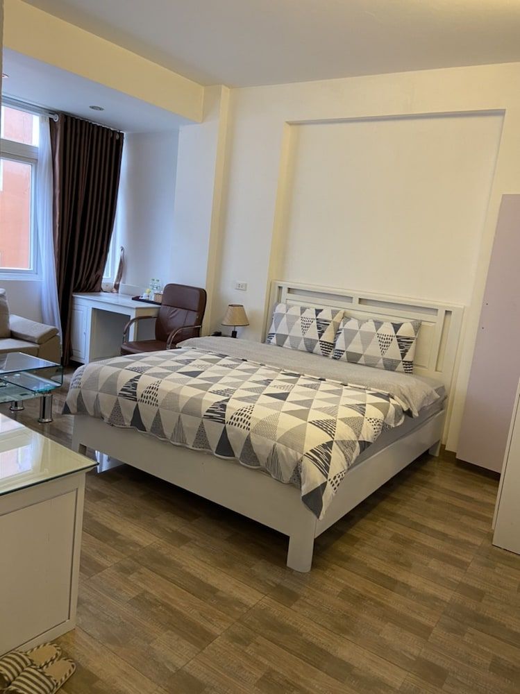 Glory Inn VIP Room 5