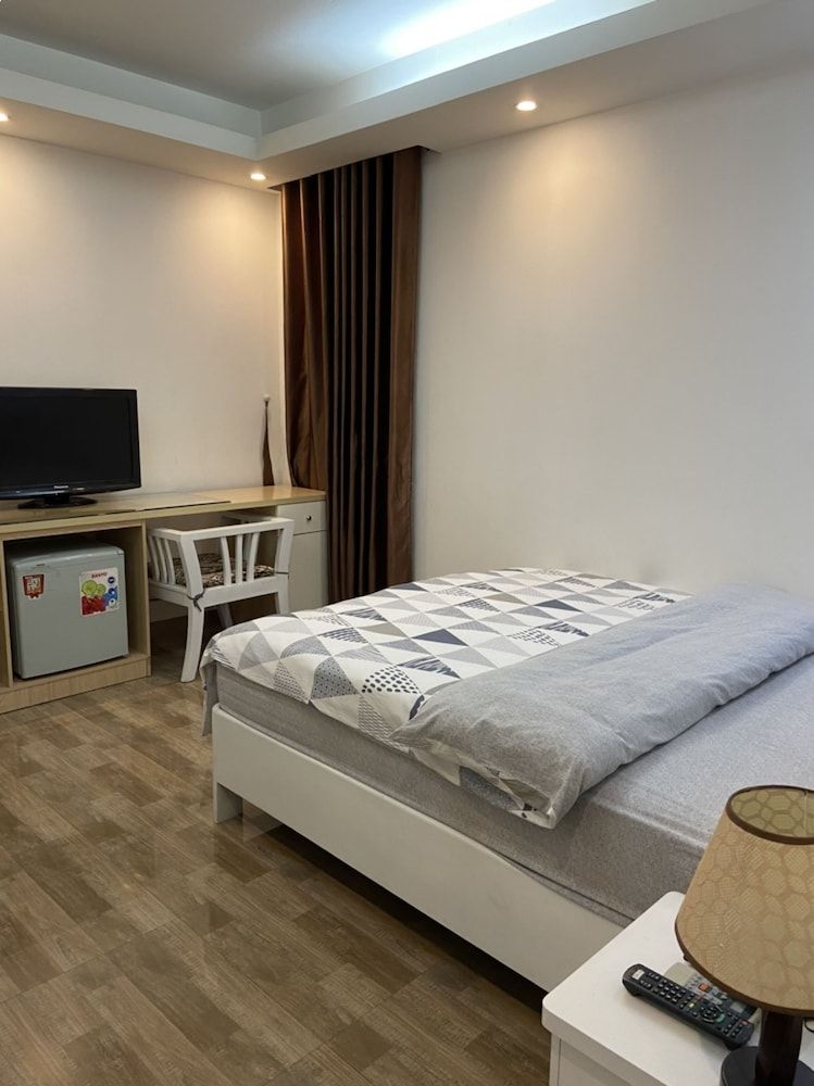 undefined Glory Inn 10