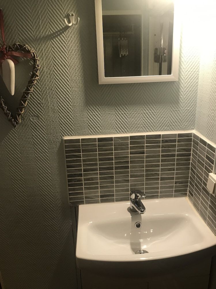 Gustaf Af Klint Economy Triple Room, Shared Bathroom (Mini) 3