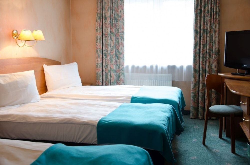 undefined West Hotel 2