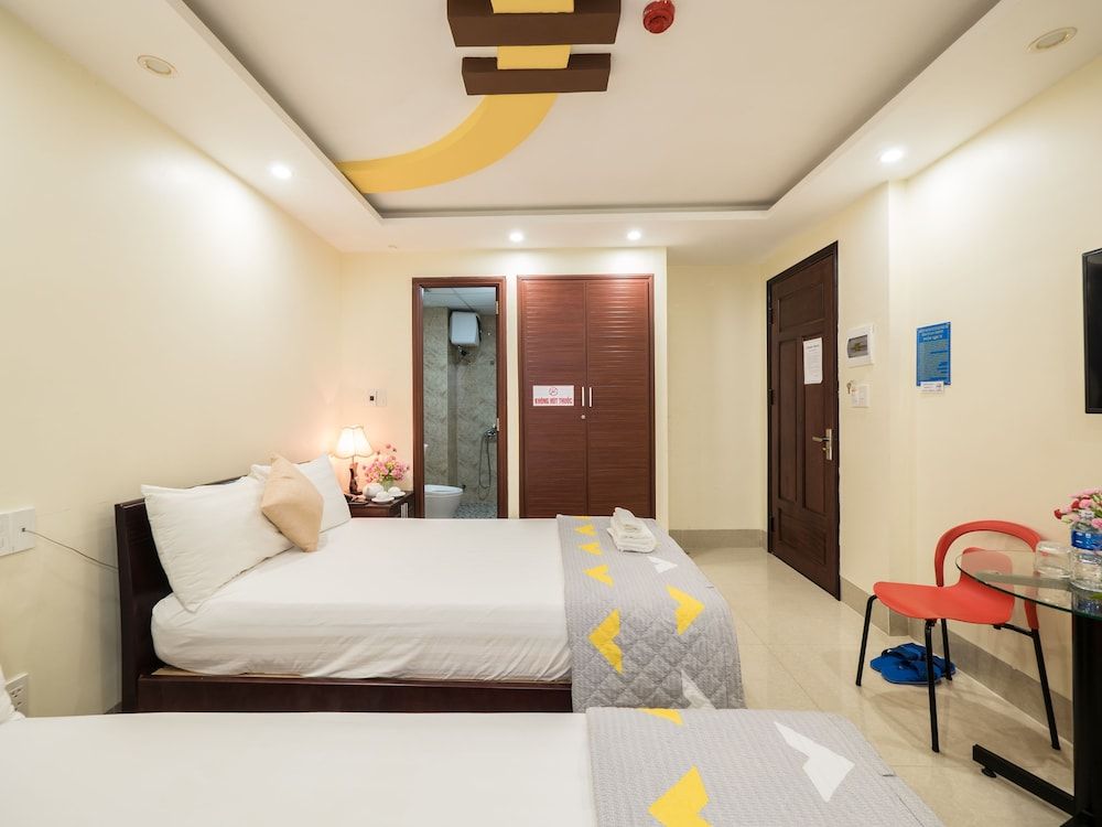 Johnny Hotel Deluxe Twin Room, City View 4