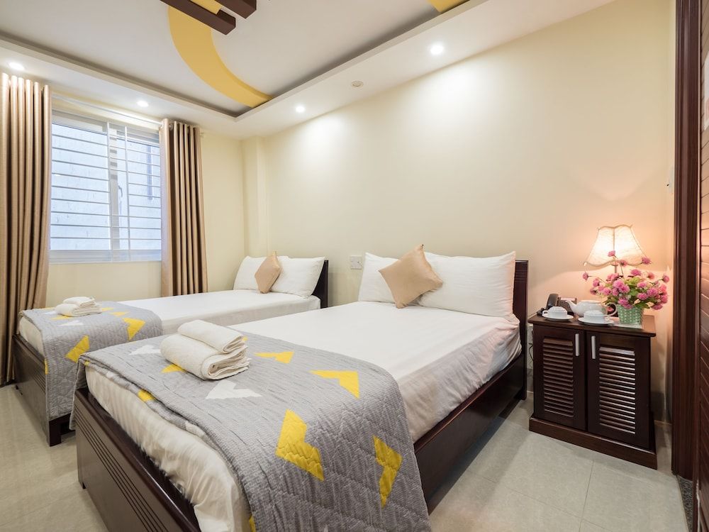 Johnny Hotel Deluxe Twin Room, City View 3