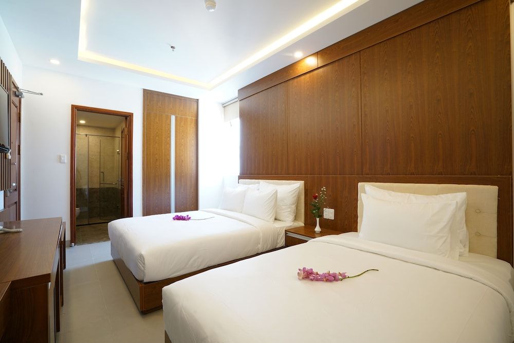GIC Land 2 Hotel Deluxe Triple Room 2