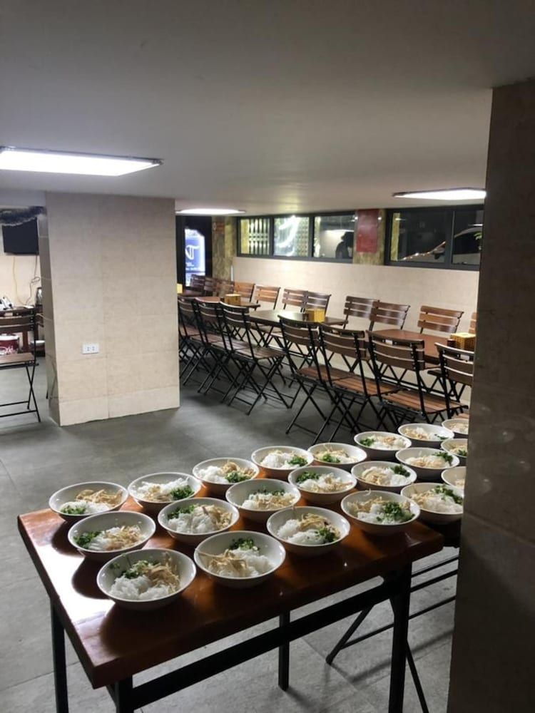 undefined OYO 1143 Thu Giang Hotel 5