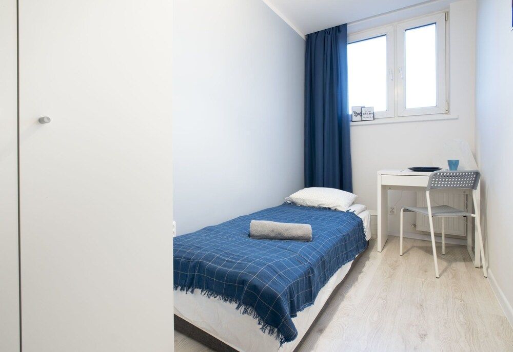 undefined Variete Station 9