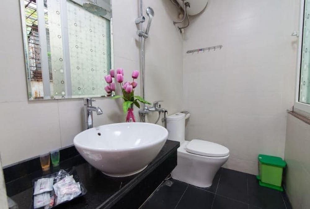 undefined Dollar Homestay & Travel 10