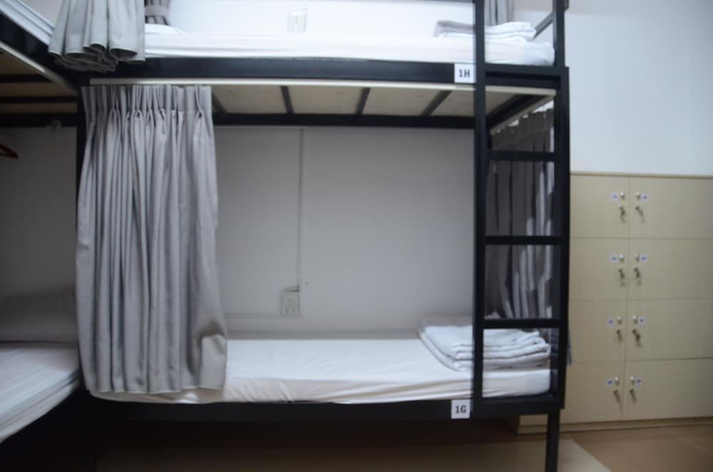 undefined Hy House - Hostel 8