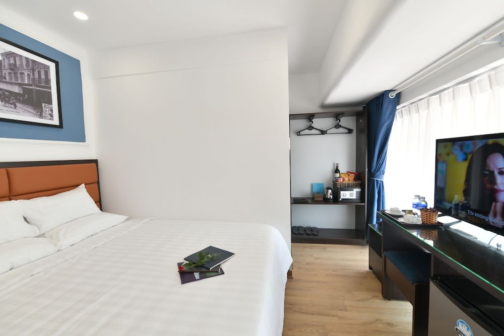 Deluxe Double Room, Balcony, City View
