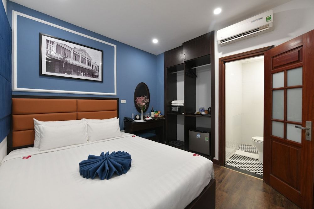 Hanoi Elpis Central Hotel Superior Double Room