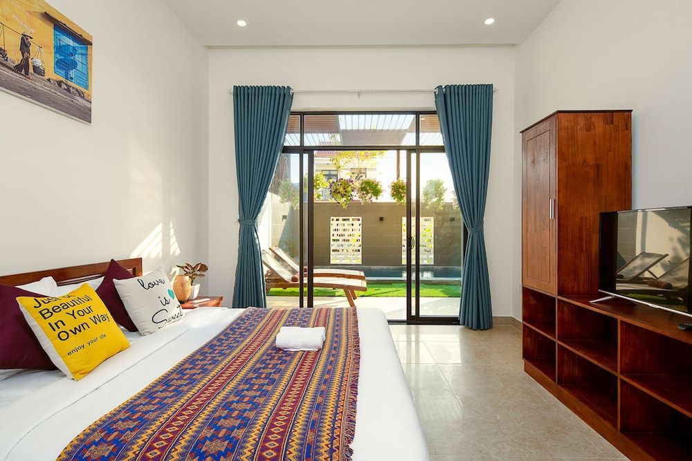 undefined Yellow Mushroom Villa Hoi An 2