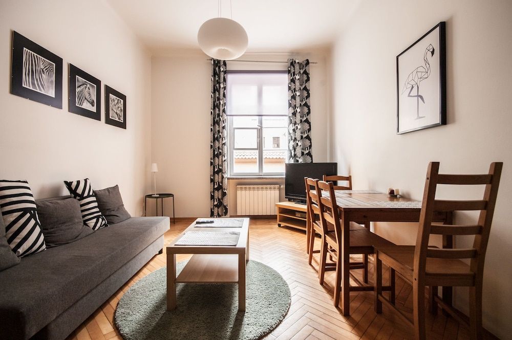 undefined Elegant Apartment Old Town V