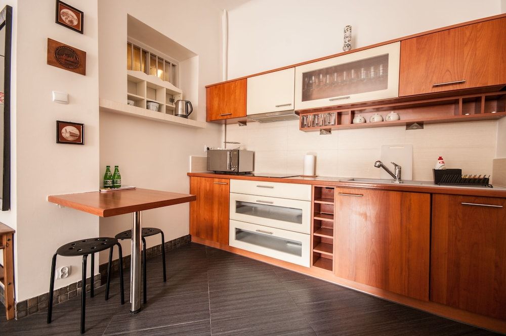 undefined Elegant Apartment Old Town V 10