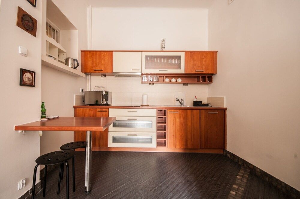 undefined Elegant Apartment Old Town V 9