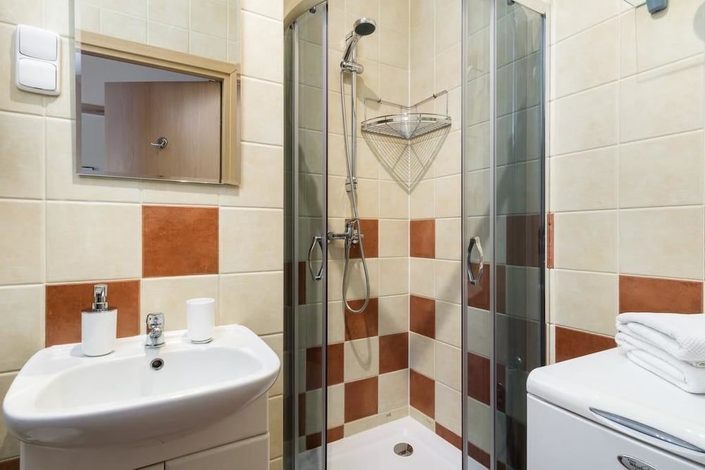 undefined Elite Apartments Sunflower Center 9