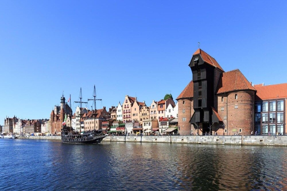 undefined Elite Apartments Sunflower Center