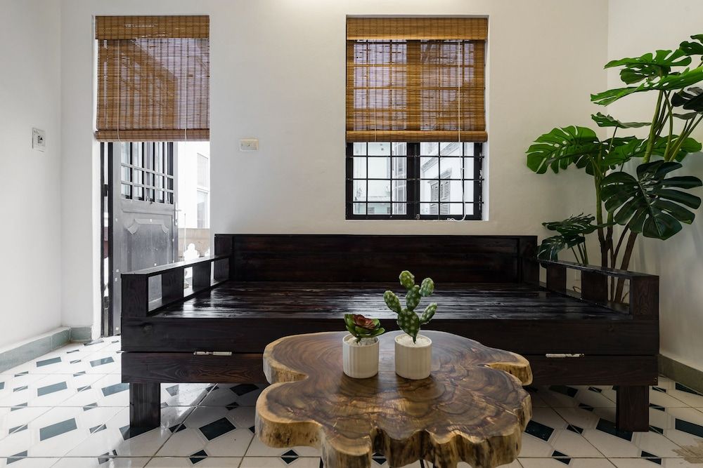 undefined Michi House 5