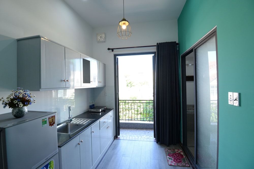 Bobo House Green Studio 6