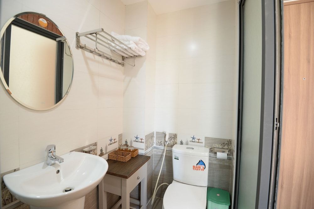 Bobo House Silver Room 9