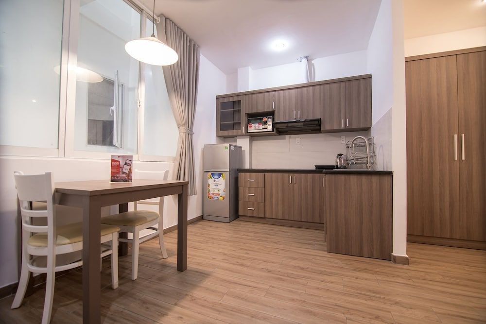 Reddoorz Plus Near Tan Dinh Market Double Room 12