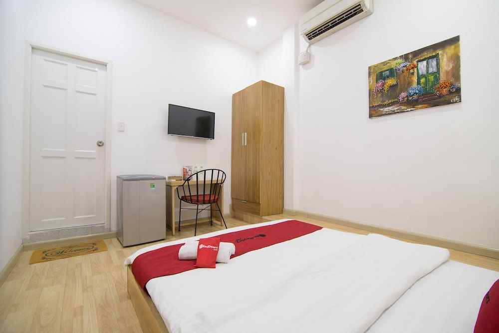 Reddooz Near Nguyen Hue Walking Street 2 - Hostel Double Room 7