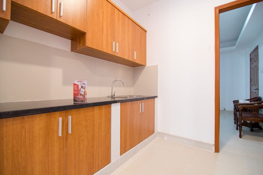 undefined Reddoorz Plus Near Thao Dien 10