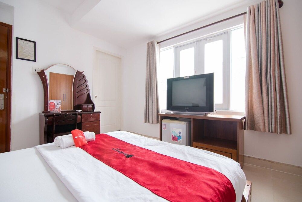 undefined Reddoorz Plus Near Thao Dien 6