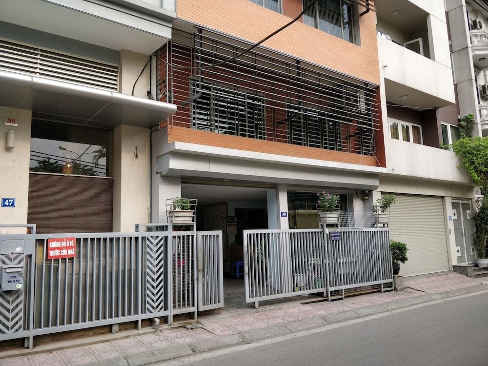 undefined Zody Apartment 5