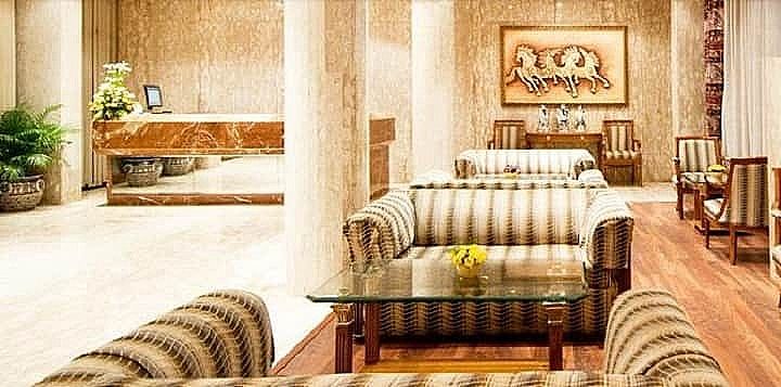 Regent Hotel Andheri, Airport