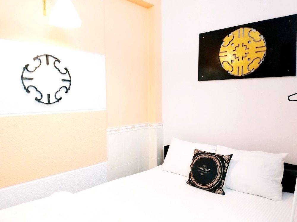 The An Nam Deluxe Studio 3