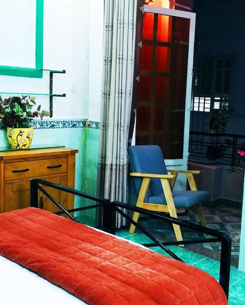 The An Nam Deluxe Studio 18