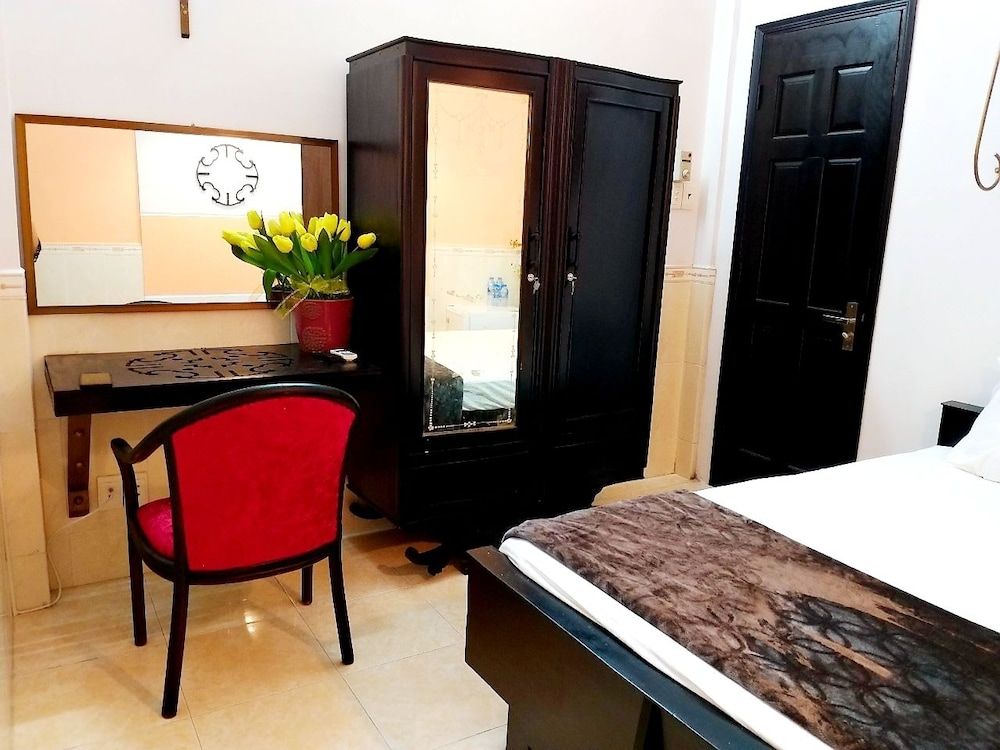 The An Nam Deluxe Studio 16