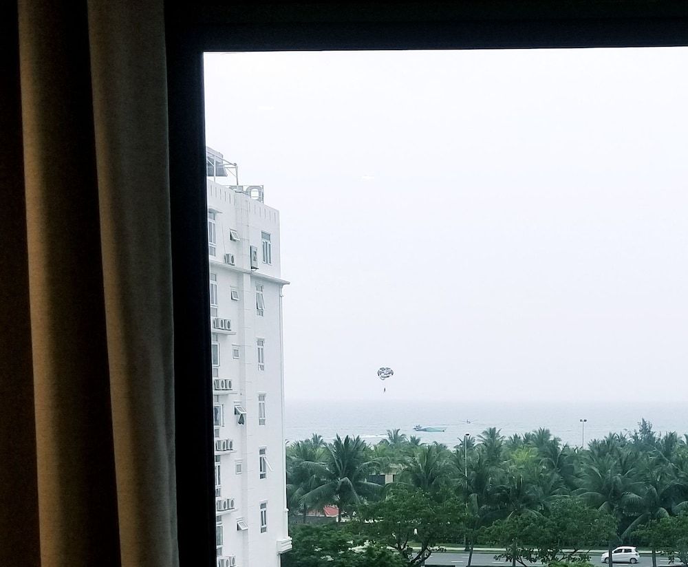 Sekong Apartment Deluxe Studio, 1 King Bed, Beach View 12