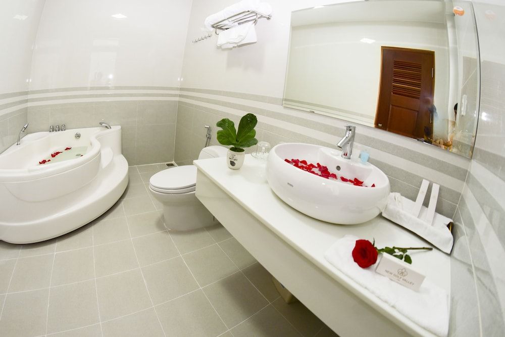 New Golf Valley Hotel Quadruple Room, Balcony (103) 9