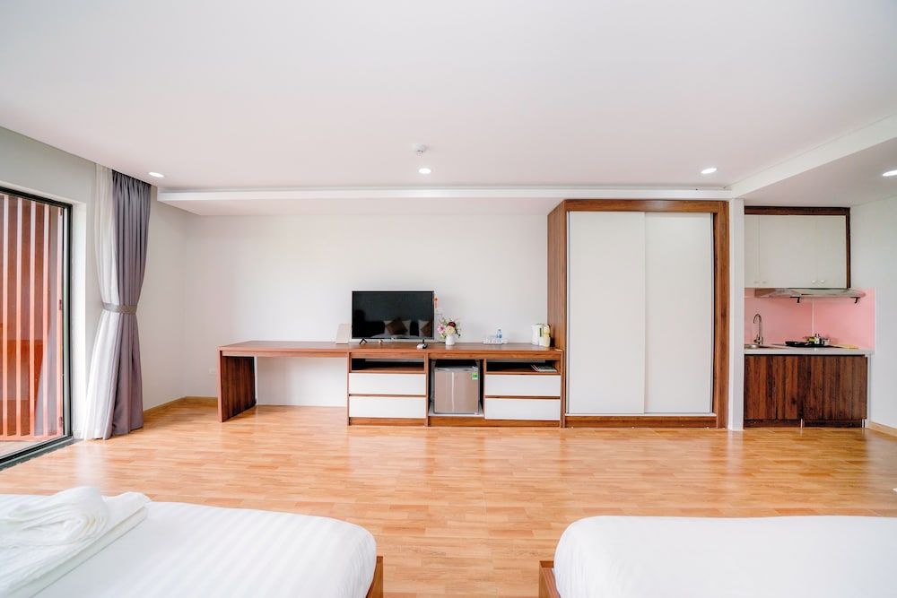 undefined Happy Apartment 8