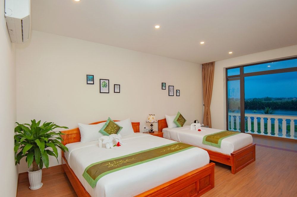 Riverside Sunset Homestay Hoi An Deluxe Double Room, 1 Double Bed, Non Smoking, River View 11