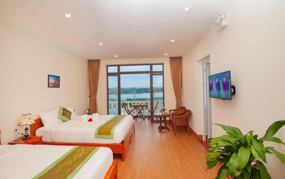 Riverside Sunset Homestay Hoi An Deluxe Double Room, 1 Double Bed, Non Smoking, River View 14
