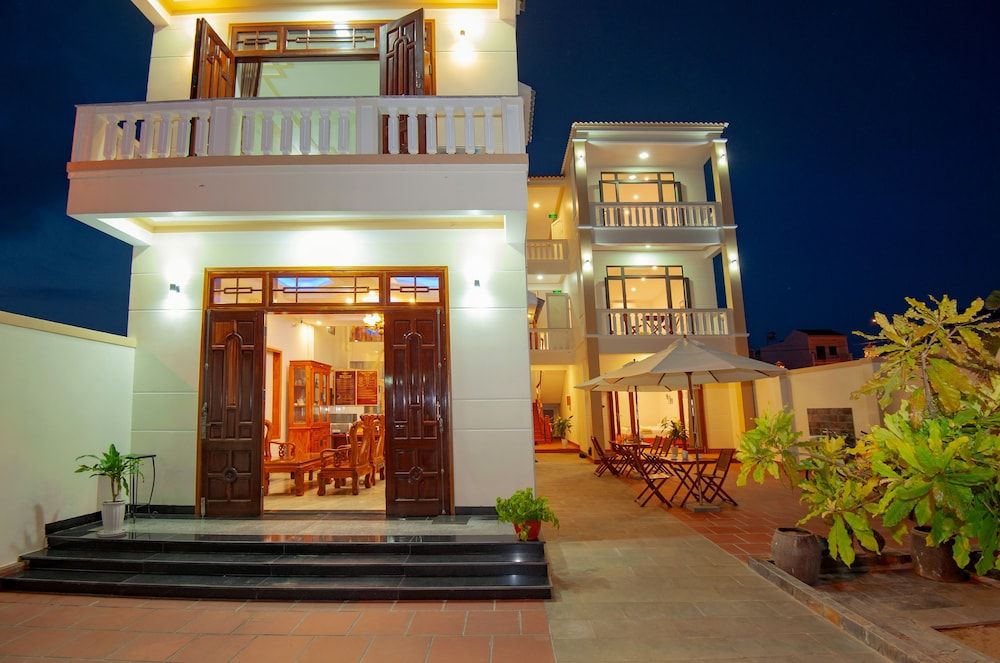 undefined Riverside Sunset Homestay Hoi An 9