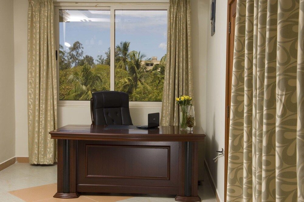 undefined Penthouse Near the Beach with WiFi 7