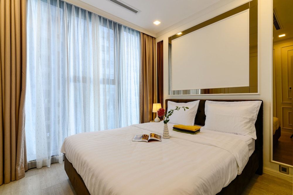 Vinhomes Golden River Ruby Deluxe Condo, 2 Bedrooms, City View 5