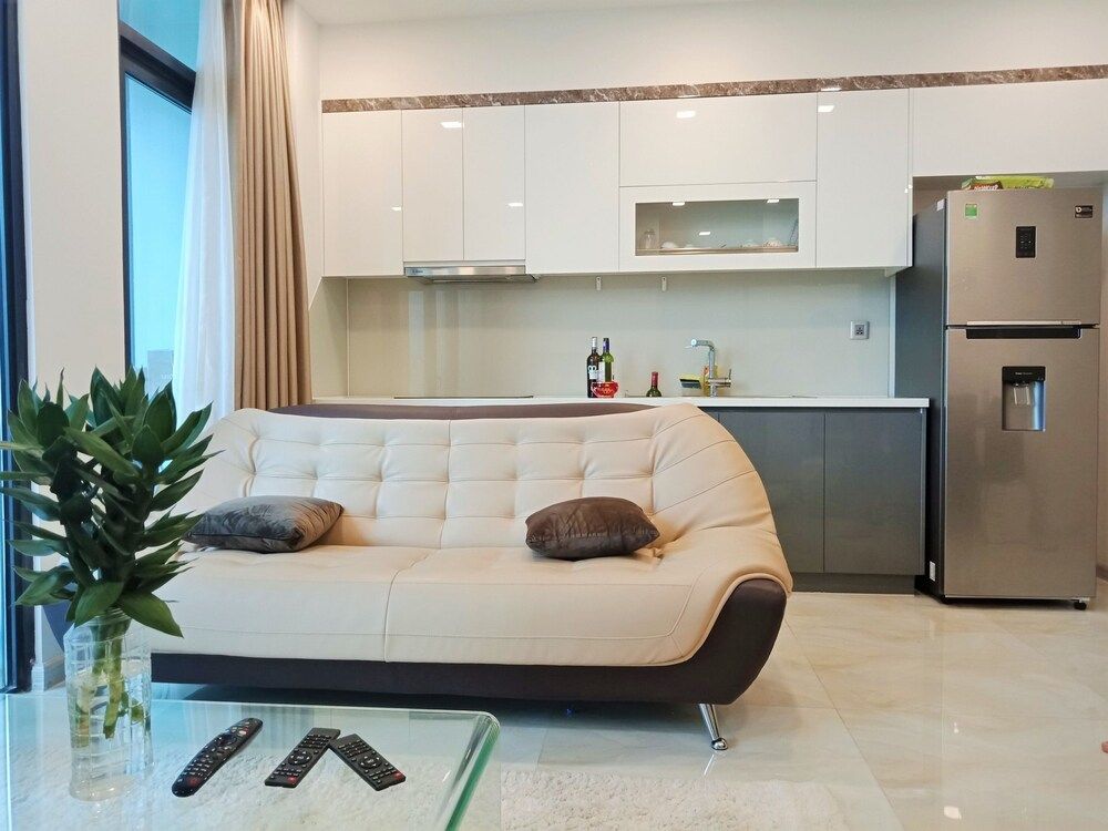 undefined Vinhomes Golden River Ruby 3