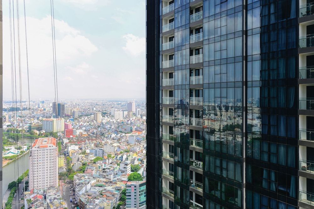 Vinhomes Golden River Ruby Deluxe Condo, 2 Bedrooms, City View 9