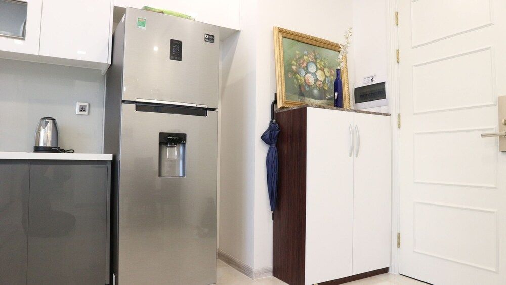 Vinhomes Golden River Ruby Apartment, 2 Bedrooms, Balcony, Courtyard View 20