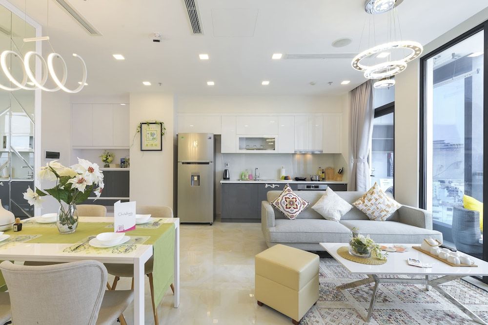 undefined Christina's Saigon - Vinhomes Golden River 9