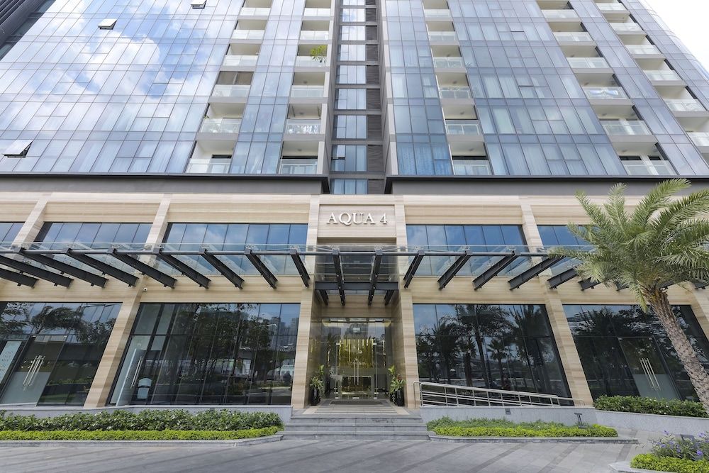 undefined Christina's Saigon - Vinhomes Golden River