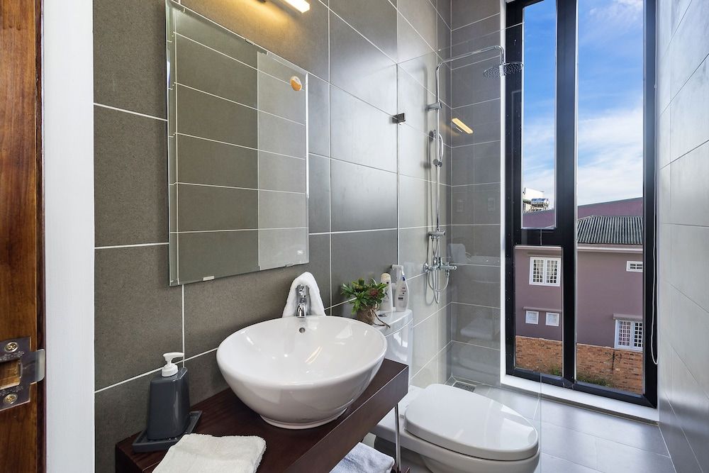 Christina's Da Lat - The Green House Deluxe Double Room, 1 Queen Bed, Non Smoking, City View 5