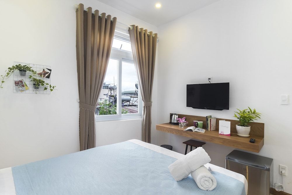 Christina's Da Lat - The Green House 2 Deluxe Room, 1 Queen Bed, Non Smoking, City View 10