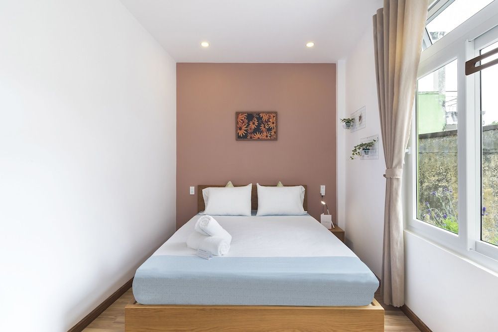 Christina's Da Lat - The Green House 2 Deluxe Room, 1 Queen Bed, Non Smoking, City View 8
