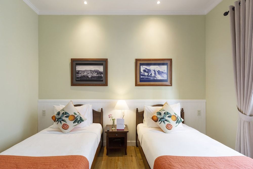 Standard Suite, 2 Twin Beds, Non Smoking, Garden View