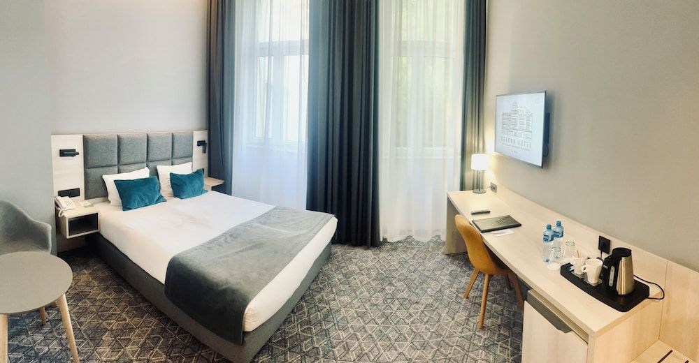 Deluxe Double Room, 1 Queen Bed (4*)